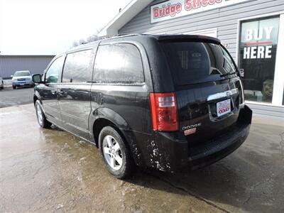 2010 Dodge Grand Caravan SXT   - Photo 7 - Grand Island, NE 68801