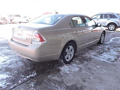 2007 Ford Fusion I-4 SE   - Photo 5 - Kearney, NE 68847