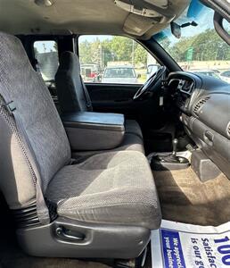 2001 Dodge Ram 2500 SLT   - Photo 10 - Lexington, NE 68850