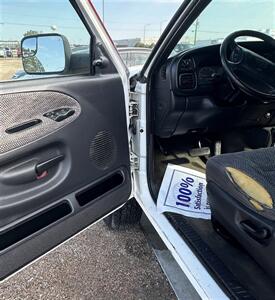 2001 Dodge Ram 2500 SLT   - Photo 11 - Lexington, NE 68850