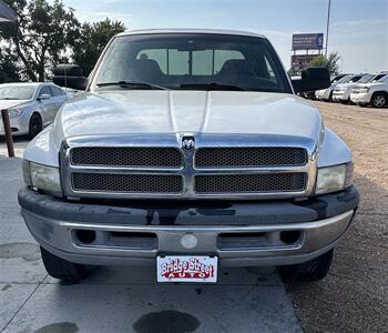 2001 Dodge Ram 2500 SLT   - Photo 3 - Lexington, NE 68850