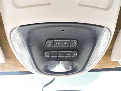 2005 Chrysler Town & Country Touring   - Photo 22 - Grand Island, NE 68801