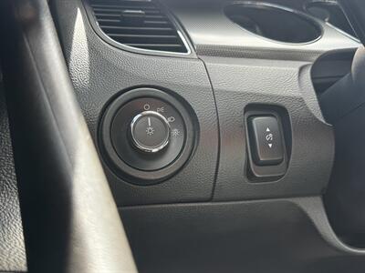 2011 Ford Taurus SEL - Photo 16 - North Platte, NE 69101