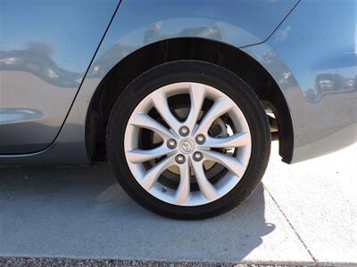 2011 Mazda Mazda3 s Grand Touring - Photo 8 - Lexington, NE 68850