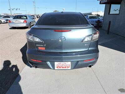 2011 Mazda Mazda3 s Grand Touring - Photo 6 - Lexington, NE 68850