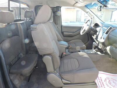 2012 Nissan Frontier SV V6   - Photo 12 - Kearney, NE 68847