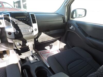2012 Nissan Frontier SV V6   - Photo 11 - Kearney, NE 68847