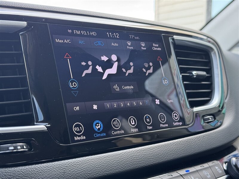 2018 Chrysler Pacifica Touring L Plus - Photo 17 - Lexington, NE 68850