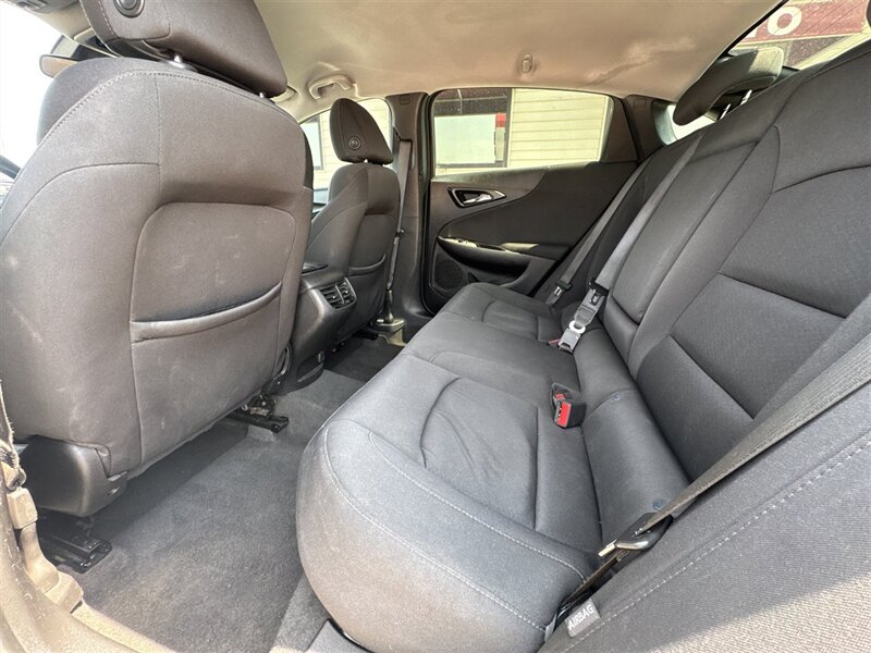 2020 Chevrolet Malibu LT - Photo 9 - Lexington, NE 68850