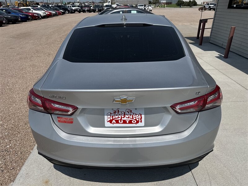2020 Chevrolet Malibu LT - Photo 7 - Lexington, NE 68850