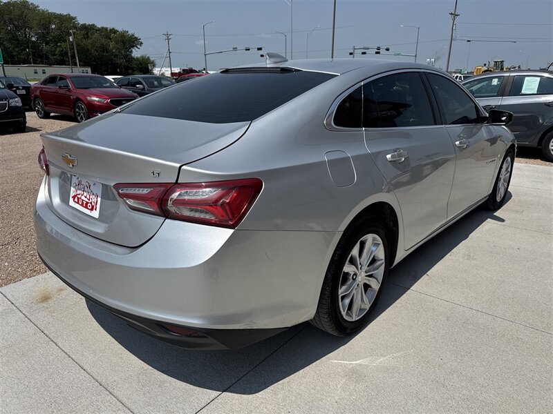 2020 Chevrolet Malibu LT - Photo 6 - Lexington, NE 68850