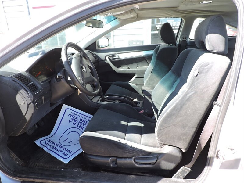 2003 Honda Accord EX w/Leather - Photo 9 - Lexington, NE 68850