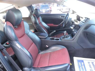 2011 Hyundai Genesis Coupe 2.0T Premium   - Photo 13 - Lexington, NE 68850