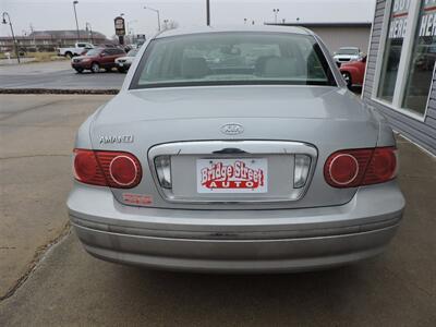 2005 Kia Amanti   - Photo 6 - Grand Island, NE 68801