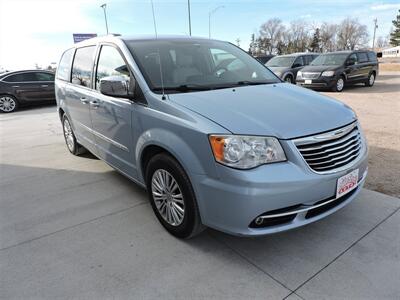 2013 Chrysler Town & Country Touring-L   - Photo 4 - Lexington, NE 68850