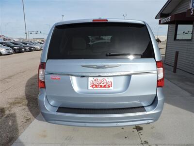 2013 Chrysler Town & Country Touring-L   - Photo 6 - Lexington, NE 68850