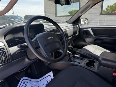 2003 Jeep Grand Cherokee Laredo   - Photo 3 - Lexington, NE 68850