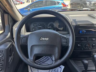 2003 Jeep Grand Cherokee Laredo   - Photo 15 - Lexington, NE 68850