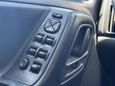 2003 Jeep Grand Cherokee Laredo   - Photo 13 - Lexington, NE 68850
