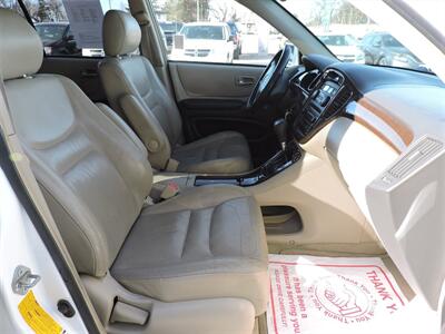 2002 Toyota Highlander   - Photo 10 - Lexington, NE 68850