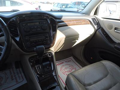 2002 Toyota Highlander   - Photo 15 - Lexington, NE 68850