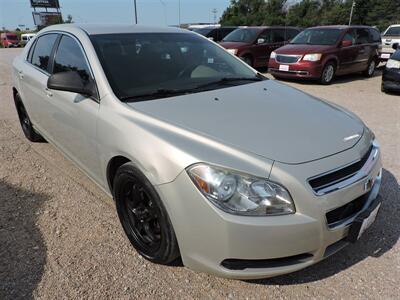 2011 Chevrolet Malibu LS   - Photo 4 - Grand Island, NE 68801