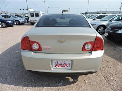 2011 Chevrolet Malibu LS   - Photo 6 - Grand Island, NE 68801