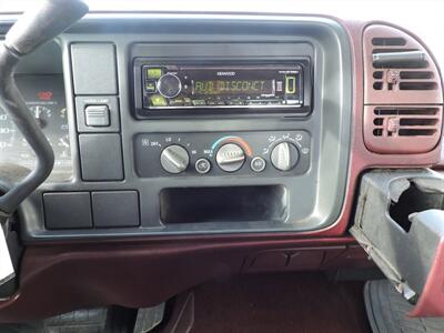 1996 Chevrolet C1500 Cheyenne   - Photo 14 - Kearney, NE 68847