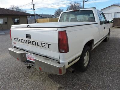 1996 Chevrolet C1500 Cheyenne   - Photo 5 - Kearney, NE 68847