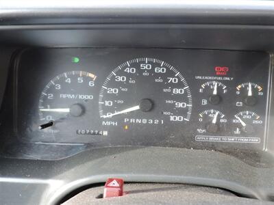 1996 Chevrolet C1500 Cheyenne   - Photo 13 - Kearney, NE 68847