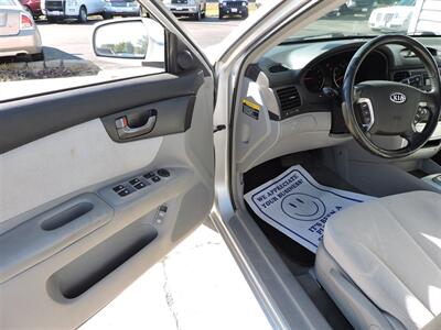 2007 Kia Optima LX   - Photo 15 - Grand Island, NE 68801