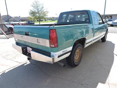1993 Chevrolet C1500 Cheyenne   - Photo 5 - Grand Island, NE 68801