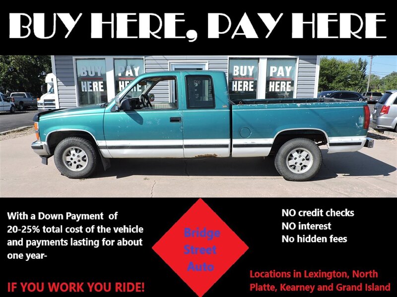 1993 Chevrolet C1500 Cheyenne - Photo 1 - Grand Island, NE 68801