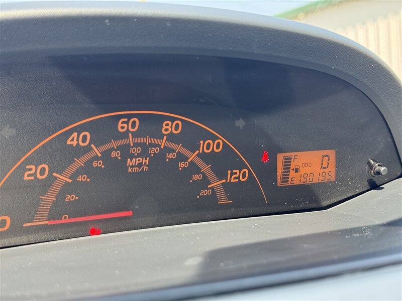 2009 Toyota Yaris S - Photo 11 - Kearney, NE 68847