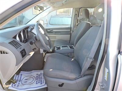 2009 Dodge Grand Caravan SXT   - Photo 9 - Lexington, NE 68850