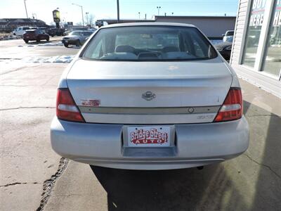 2001 Nissan Altima GLE   - Photo 7 - Grand Island, NE 68801