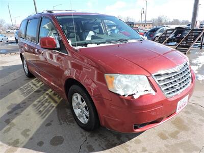 2008 Chrysler Town & Country Touring   - Photo 4 - Grand Island, NE 68801