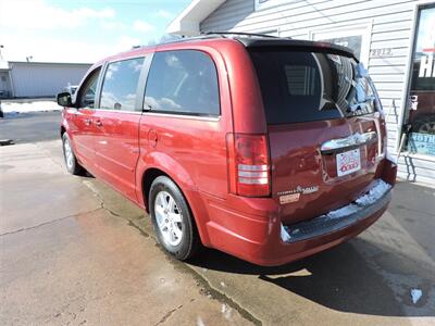 2008 Chrysler Town & Country Touring   - Photo 7 - Grand Island, NE 68801
