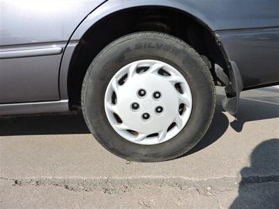 1998 Toyota Camry CE   - Photo 8 - Grand Island, NE 68801
