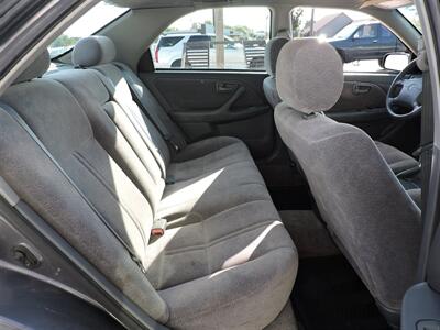1998 Toyota Camry CE   - Photo 11 - Grand Island, NE 68801