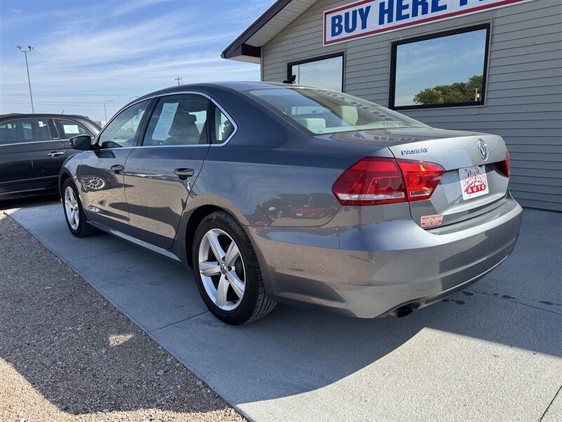 2015 Volkswagen Passat 1.8T Limited Edition - Photo 8 - Lexington, NE 68850