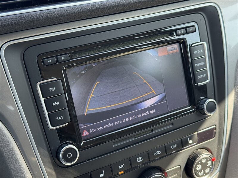 2015 Volkswagen Passat 1.8T Limited Edition - Photo 11 - Lexington, NE 68850