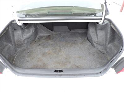 2001 Buick LeSabre Custom   - Photo 11 - Lexington, NE 68850