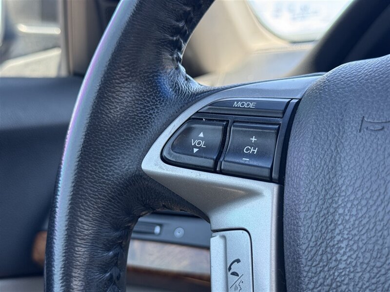 2011 Honda Accord EX-L - Photo 12 - Lexington, NE 68850