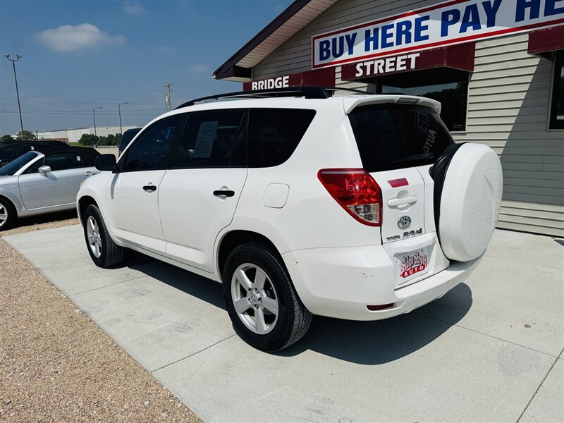2006 Toyota RAV4 - Photo 8 - Lexington, NE 68850