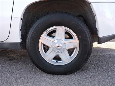 2003 Chevrolet Trailblazer EXT LS   - Photo 8 - North Platte, NE 69101