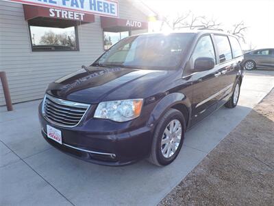 2015 Chrysler Town & Country Touring   - Photo 2 - Lexington, NE 68850