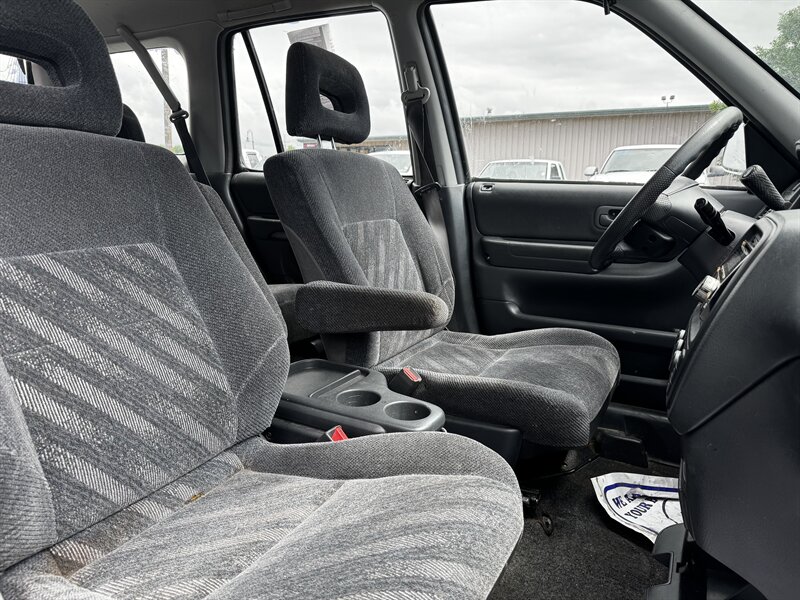 1999 Honda CR-V EX - Photo 9 - Grand Island, NE 68801
