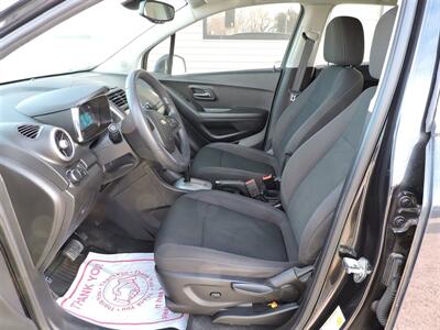 2016 Chevrolet Trax LS   - Photo 9 - Lexington, NE 68850
