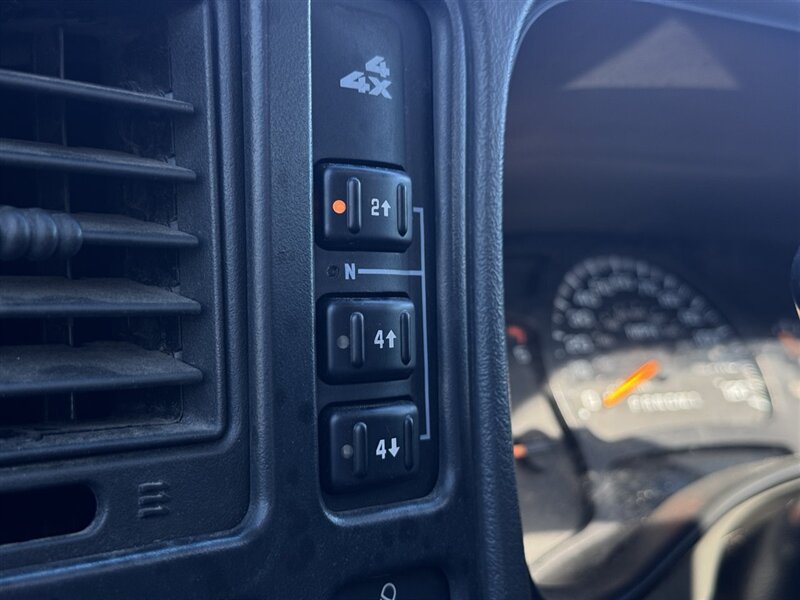 2006 Chevrolet Silverado 3500 LT2 - Photo 15 - North Platte, NE 69101